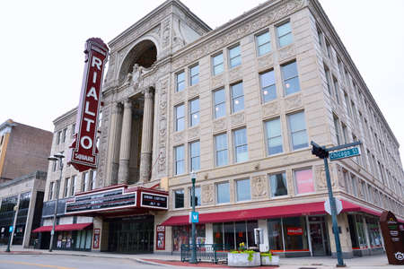 JOLIET, ILLINOIS - JULY 16: Rialto Square Theater (1926) on Chicago Street on July 16, 2017 in Joliet, Illinois.のeditorial素材