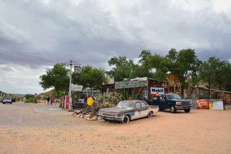 Hackberry, Arizona, Usa - July 24, 2017: The famous historic route 66 highway with the old general store is visited by people from all of the world.のeditorial素材