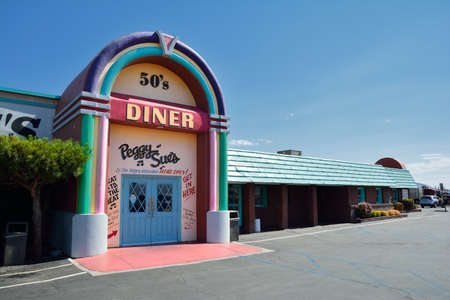 Yermo, Usa - July 26, 2017: Peggy Sue's 50's Dinner. Traditional American Dinner on road to Las Vegas.のeditorial素材