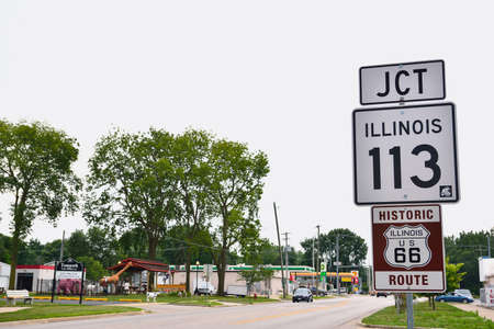 BRAIDWOOD, IL - USA - JULY 16: Sign of Historic Route 66, on July 16, 2017, in Braidwood, Illinois.のeditorial素材