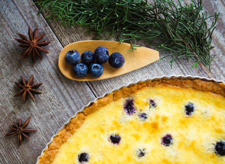 Blueberry tart with blueberry fruitsの写真素材