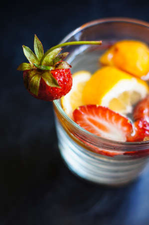 Lemonade with fresh strawberries and lemonの写真素材