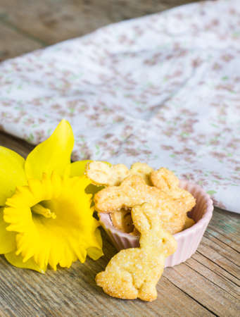 Rustic easter holiday concept with easter bunny and eggs