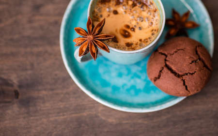 Cup of coffee and good morning note on wooden background with copy spaceの写真素材