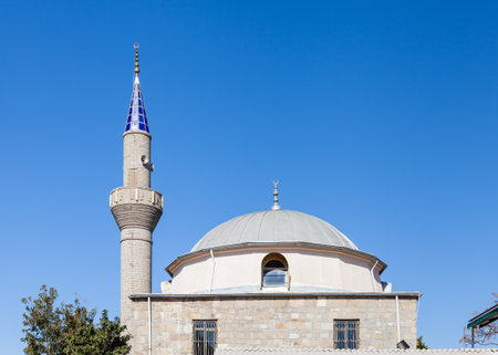 Side Mosque.  The mosque in the ancient Greek city of Side is located at the end of Side's peninsula in southern Turkey.  Side is in Antalya province.のeditorial素材