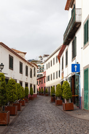 A deserted street in the Portuguese fishing village of Camara de Lobos, on the island of Madeira.のeditorial素材