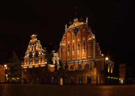 The House of Blackheads.  The House of Blackheads in Riga dates back to the 14th century.  It was badly damaged in the Second World War but its rebuilding as an exact replica was completed in 1999.の写真素材