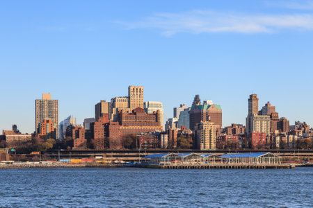The Brooklyn skyline in New York City as viewed from the East River.のeditorial素材