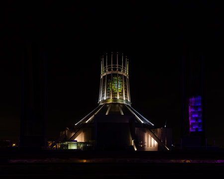 Liverpool Metropolitan Cathedral.  An evening view of Liverpool Metropolitan Cathedral, previously the Metropolitan Cathedral of Christ the King.のeditorial素材