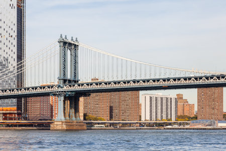 Manhattan Bridge.  A view of Manhattan Bridge in New York City.  The bridge spans the East River connecting the boroughs of Manhattan and Brooklyn.のeditorial素材
