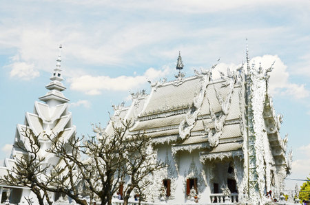 White style of Thai temple in Thailandの写真素材