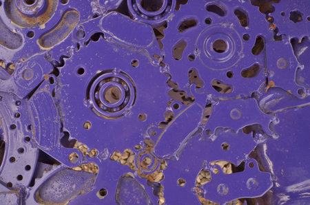 Violet pattern of linked hermetical machine scrap