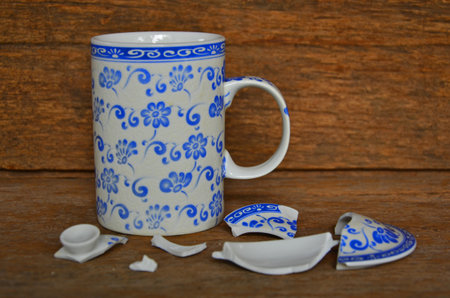 Flower pattern tea glass with broken lidの写真素材