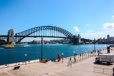 view Sydney Australia beautiful city parent lagoon trough building house Habitat people port bridge beachのeditorial素材