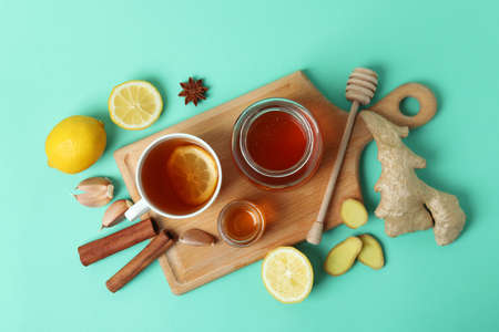 Concept of alternative cold treatment on mint background, top viewの写真素材