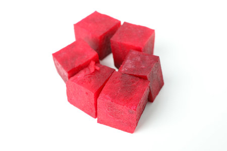 Ripe red beet isolated on white backgroundの写真素材