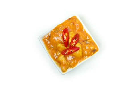 Bowl with Chicken tikka isolated on white backgroundの写真素材