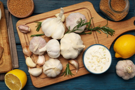 Concept of cooking garlic sauce, top viewの写真素材