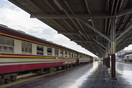 Railroad locomotive travelling at Hua lump pong stationのeditorial素材