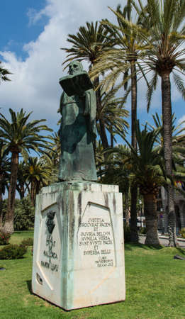 The old statue of Ramon Llullの写真素材