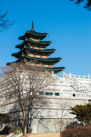 National Folk Museum of Korea located within the grounds of Gyeongbokgung Palaceのeditorial素材