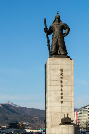 Yi Sun-sin (April 28, 1545  December 16, 1598), also commonly transliterated Yi Soon-shin or Lee Sun-shin) was a Korean naval leader noted for his victories against the Japanese navy during the Japanese invasions of Korea (1592-1598) during the Joseon Dyのeditorial素材