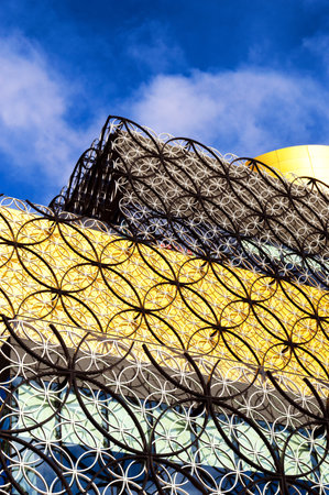 Architectural detail. Close up of the Library of Birmingham in Centenary Square.のeditorial素材