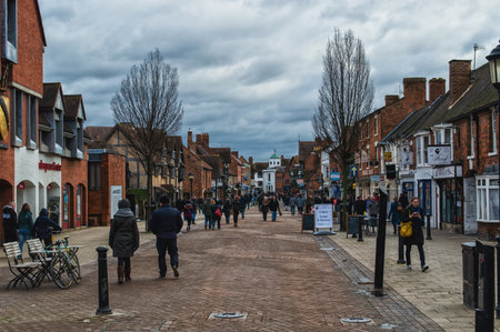 STRATFORD UPON AVON, UK - SEPTEMBER 2, 2014: The main street of very touristic town where playwright and poet William Shakespeare was born. There is a house a birthplaceのeditorial素材