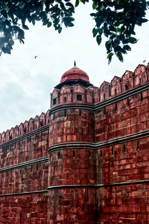 The supreme example of the Mogul architecture , the wall of the famous RED FORT at New Delhi , India.のeditorial素材