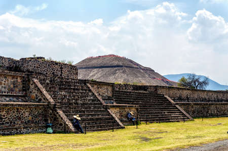 The massive pyradid of the sun at Teotihuacan... near Mexico city.の写真素材