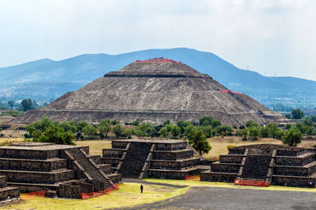 The ruins of Teotihuacan with in the background the temple of the sun, Mexicoの写真素材
