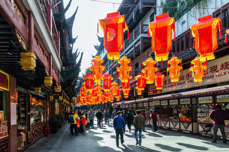 Shanghai, Ð¡hina - January 24, 2016: Shanghai, China at Yuyuan Bazaar.Dynasty and the entire complex is a major tourist attraction.のeditorial素材