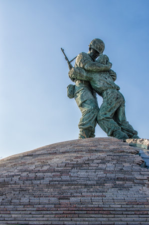 Unknown Soldier Memorial Statue at Korean War Museum, Seoulのeditorial素材