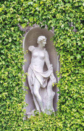 Statue in Belvedere park. Vienna, Austria.のeditorial素材