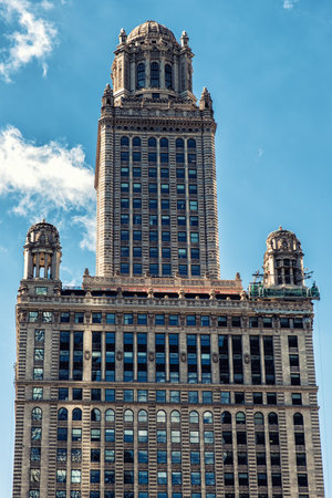 CHICAGO, USA - JUNE 18, 20137: Jewelers Building in Chicago. The building also known as 35 East Wacker is on the National Register of Historic Places.のeditorial素材