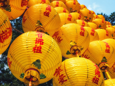 Chinese lanterns displayed at Lungshan Templeのeditorial素材