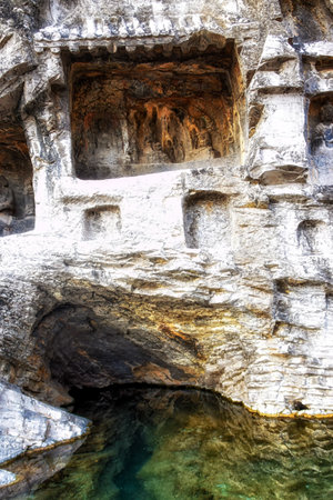 Luoyang, Hernan, China-December 25,2017 : Longmen Grottoes is one of the three major cave temple ensembles in China.のeditorial素材