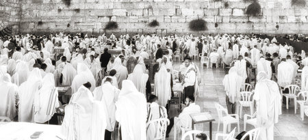 Jerusalem, Israel - 11 September 2018:  Orthodox Jewish Pray at the Western Wall  in Jerusalem, Israel.のeditorial素材