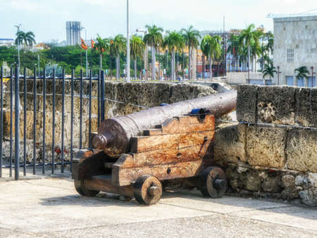 San Lucas, part of the walls and cannons in the old town, Cartagena,, Bolivar Department, Colombiaの写真素材