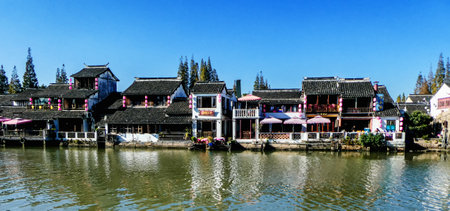 Zhujiajiao, China - November 15 2019: Zhujiajiao is an ancient water town located in the Qingpu District of Shanghai. It is well-known throughout China and a popular getaway from Shanghai with both foreign and domestic tourists. The town has a history of のeditorial素材