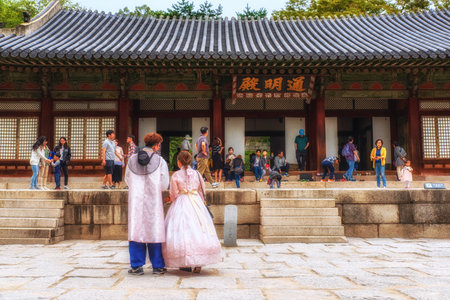 women in wearing traditional costume at the Changdeokgung Palace, Seoul, South Koreaのeditorial素材