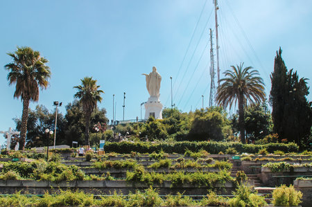 Statue of the Virgin Mary, Parque Metropolitano, atop Cerro San Cristobal, Santiago, Chile, South Americaのeditorial素材