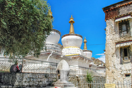 At the Baiju Temple, the main Temple in the Tashilhunpo Monastery Xigaze, Tibet.のeditorial素材