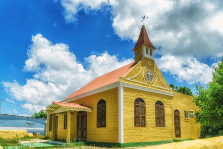 A small house, chapel near the town of Rincon in Bonaireの写真素材