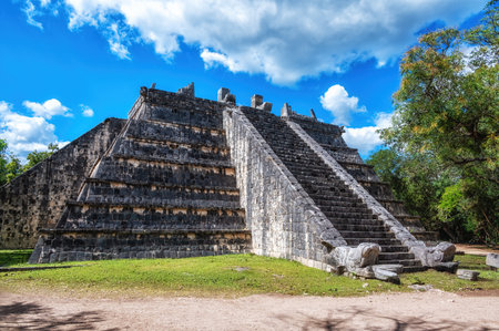 El Osario (the Bonehouse), Chichen Itza, UNESCO World Heritage Site, Yucatan, Mexicoの写真素材