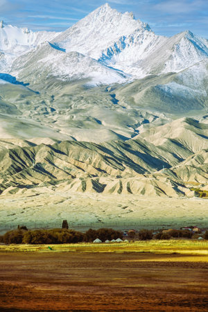 View of Karakoram mountains of Sinkiang, Xinjiang, China.の写真素材