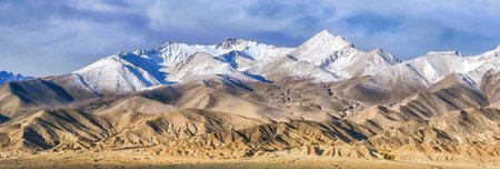 View of Karakoram mountains of Sinkiang, Xinjiang, China.の写真素材