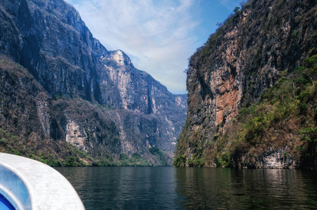 Inside Sumidero Canyon near Tuxtla Gutierrez in Chiapas, Mexicoの写真素材