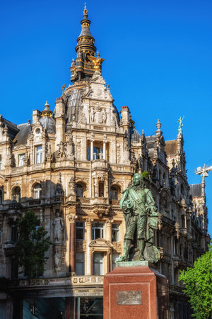 Statue of David Teniers at the pedestrian zone Meir in Antwerp, Belgium, Europeの写真素材