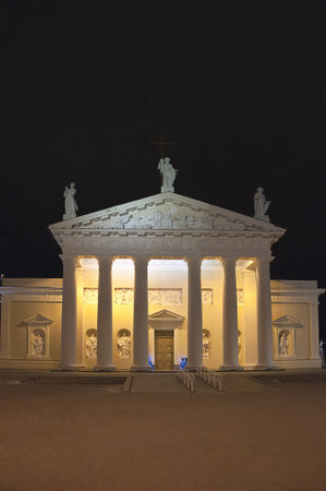 The main Catherdral of Vilnius at night timeの写真素材